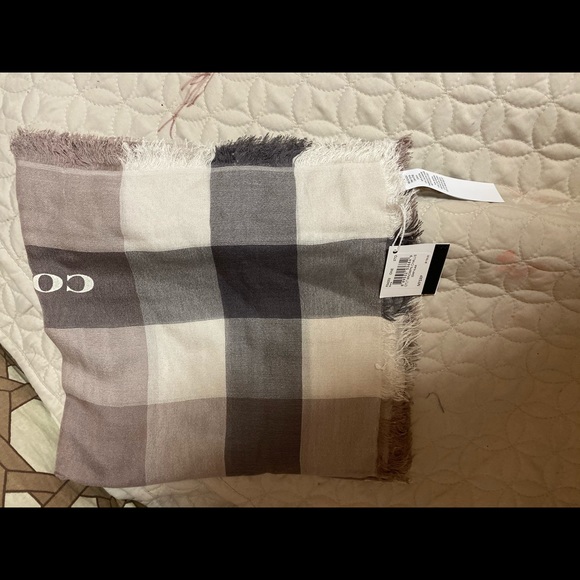 PRICE IS ABSOLUTELY FIRM. COACH Windowpane Challis - Picture 2 of 8